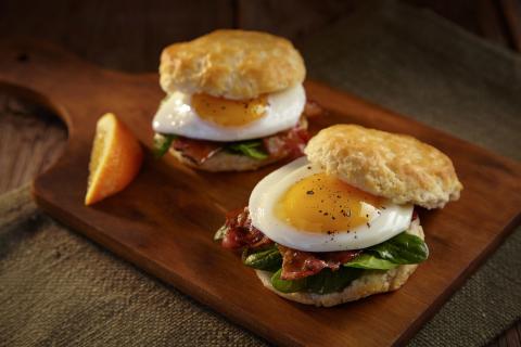 Buttermilk Biscuits Heat and Split 3.0 oz. - 6/16 CT.