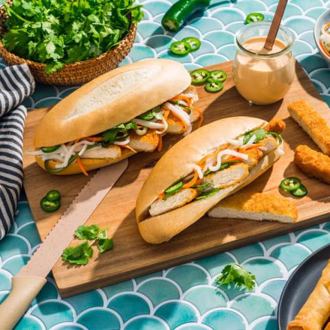 CRISPY PLANT-BASED CHICK'N BAHN MI SANDWICH