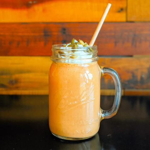 VEGAN CARROT CAKE SMOOTHIE 