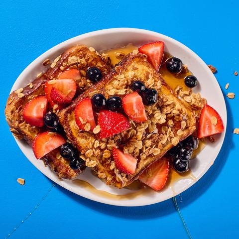 GRANOLA CRUSTED CINNAMON FRENCH TOAST