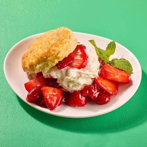 VERY BERRY BISCUIT SHORTCAKE