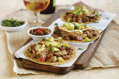 GRILLED CHICKEN TACOS WITH CHILI MOLE