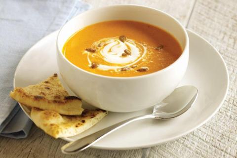 CARROT & TOMATO CURRY SOUP