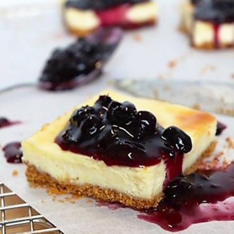 BLUEBERRY LEMON CHEESECAKE BARS